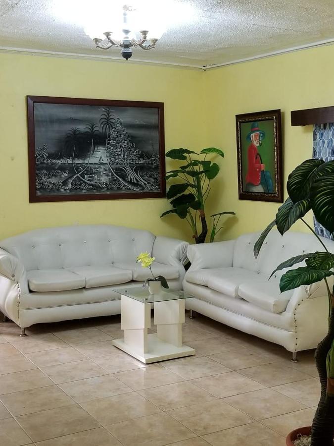 Hotel Victoriano Puerto Plata Exteriör bild